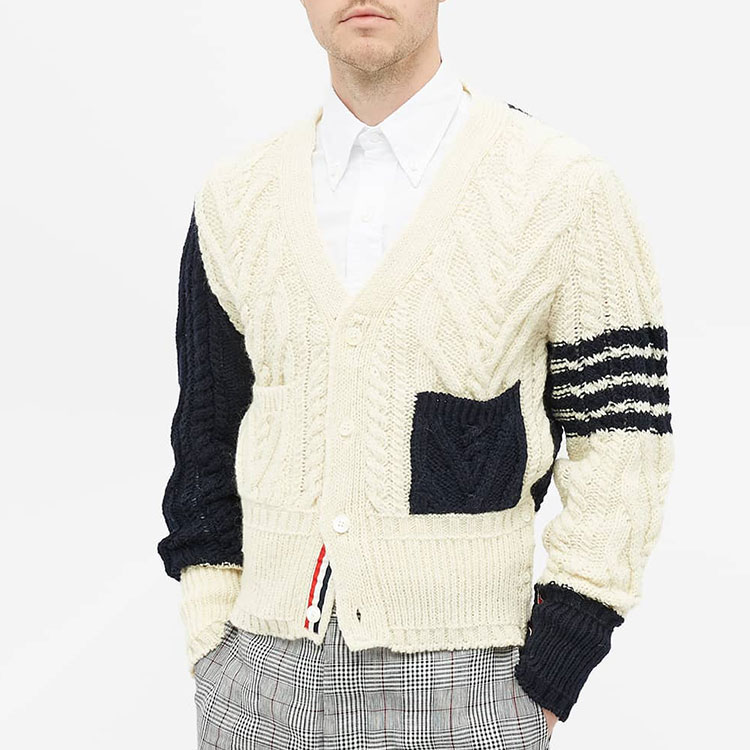 Lookbook 톰 브라운 울 브이넥 가디건 스웨터 멀티컬러 MKC289F-00278-996