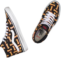 Thrasher x Vans Skate Sk8-Hi 'Logo Thrasher Seluruh' VN0A5FCCBML Lookbook Thrasher x Vans Skate Sk8-Hi 'Logo Thrasher Seluruh' VN0A5FCCBML