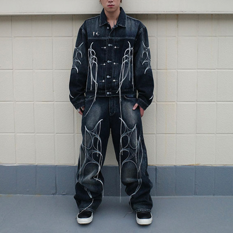 Shop THUG CLUB FW23 블랙 데님 재킷 아이코닉 TC 로고 유니섹스 긴팔. TCFW-110-01