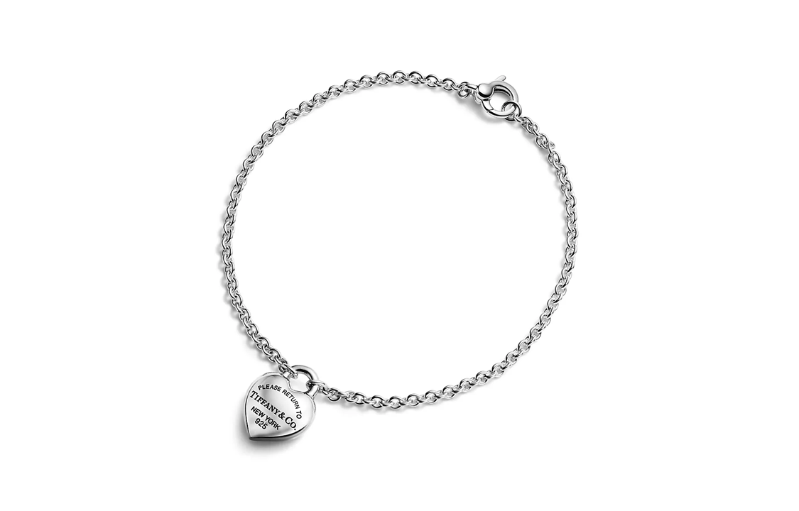 TIFFANY & CO. Heart-Shaped 925 Silver Bracelet Unisex Couple Design - Silver. GRP12566