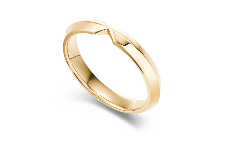 Shop 蒂芙尼The Tiffany®窄版戒指 18K黄金 3毫米 GRP11076