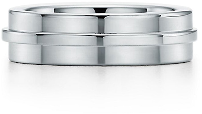 Tiffany & Co. Tiffany T 系列 18K 白金寬版戒指 5.5mm 情侶款 GRP09009 Lookbook Tiffany & Co. Tiffany T 系列 18K 白金寬版戒指 5.5mm 情侶款 GRP09009