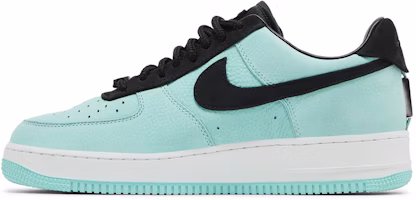 蒂芙尼&Co. x 耐克空军1号低帮 '1837' 朋友及家属版 DZ1382-900 Lookbook 蒂芙尼&Co. x 耐克空军1号低帮 '1837' 朋友及家属版 DZ1382-900