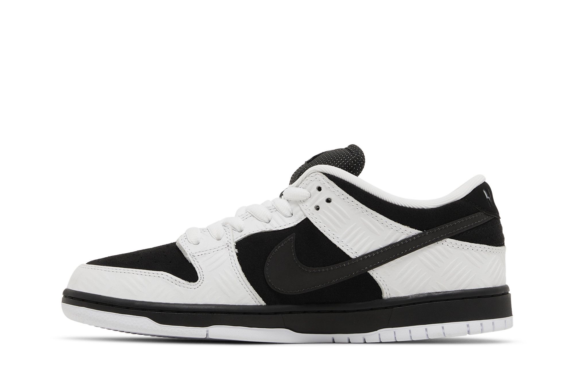 Shop TIGHTBOOTH x Nike Dunk Low SB 'White' FD2629-100