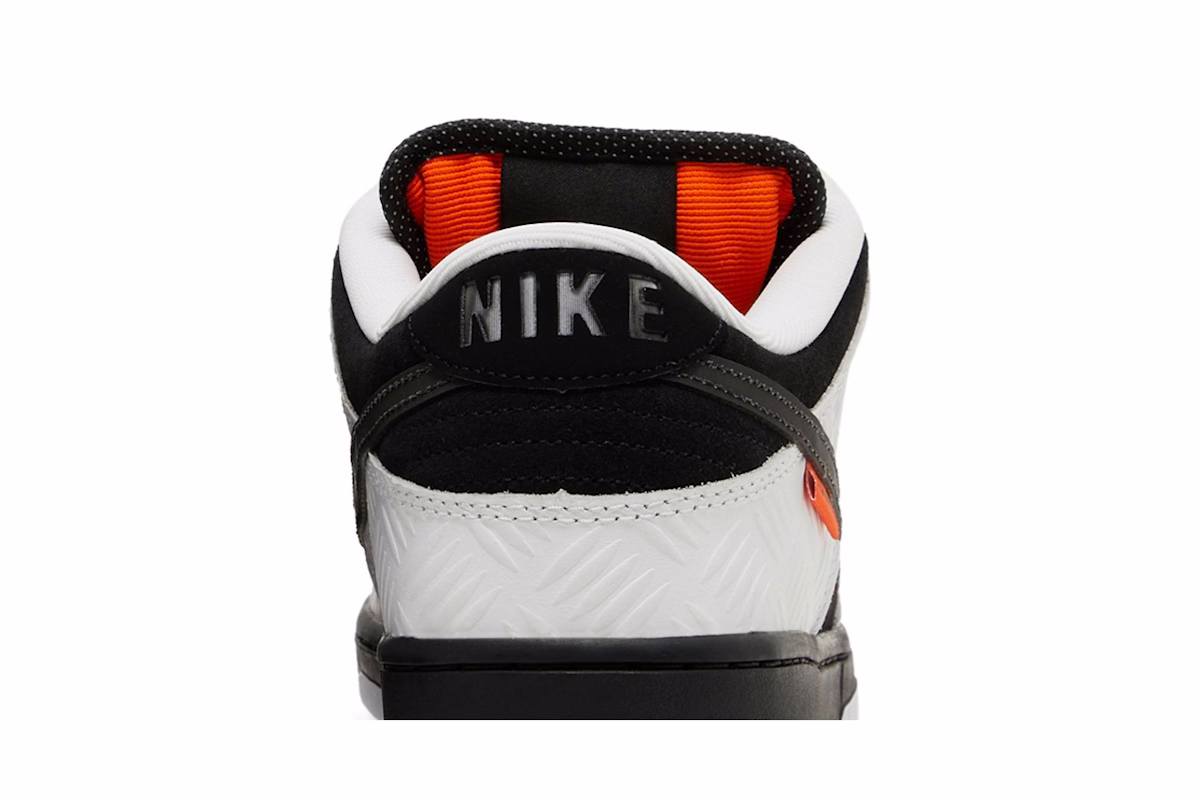 TIGHTBOOTH x Nike Dunk Low SB 'White'