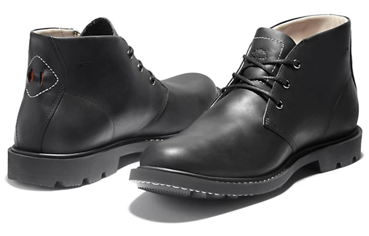 Shop Timberland Belanger Ek+ 黑色舒适短靴 A2NK4015