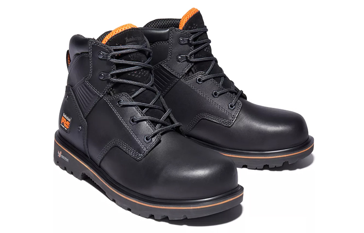 Shop Timberland添柏瀾 舒適耐磨防護戶外靴 曜石黑