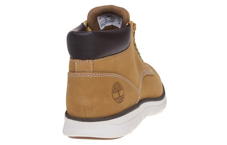 Lookbook Timberland Bradstreet Chukka 'Marrón' 015E257A