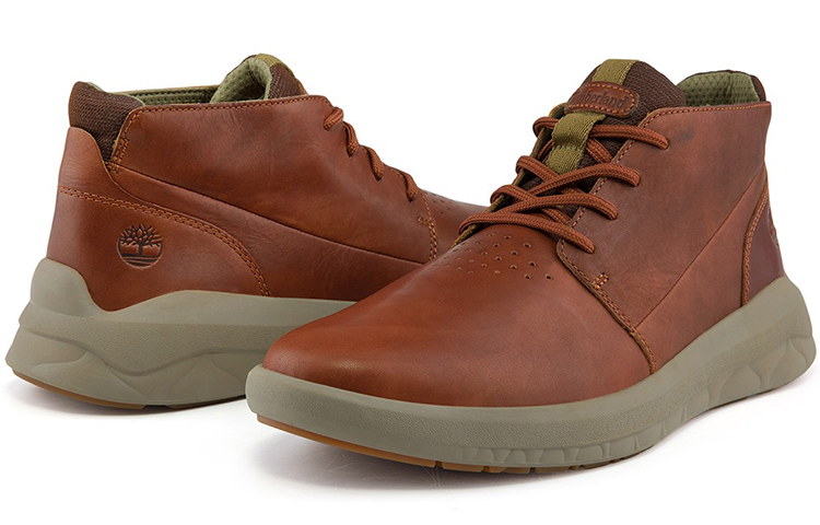 Purchase Bota Timberland Bradstreet Ultra Chukka Wide Fit 'Marrón'. A2HEZW