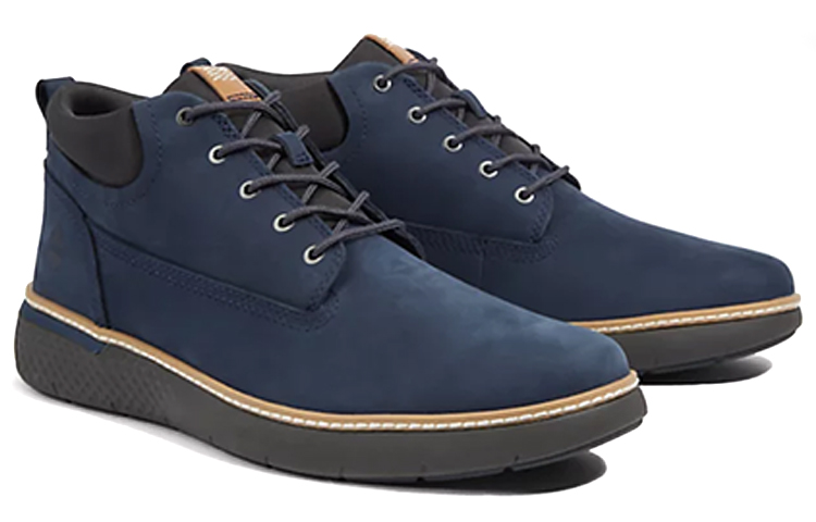 Shop Timberland添柏嵐 cross mark Chukka 舒適休閒 短筒 戶外靴 藍黑