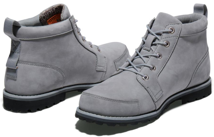 Shop 添柏岚 (Timberland) Chukka 中筒潮流時尚舒適工裝靴 中灰色