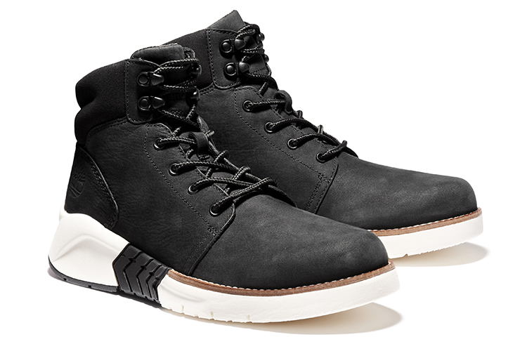 Lookbook Timberland Chukka M.T.C.R. 'Hitam' A1ZBN015