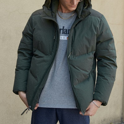 Timberland Colorblock Insulated Hooded Puffer Jacket Luggage Green. A2G9G-U31 Purchase Timberland Colorblock Insulated Hooded Puffer Jacket Luggage Green. A2G9G-U31