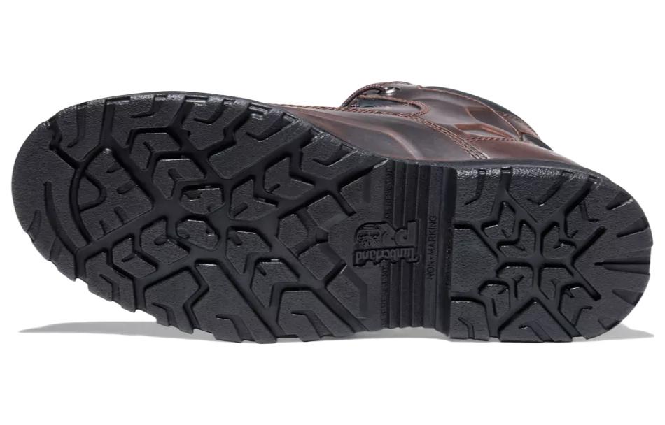 Shop ティンバーランド ファッション ミッドトップ アウトドアブーツ 'ブラウン' 95553214 95553214