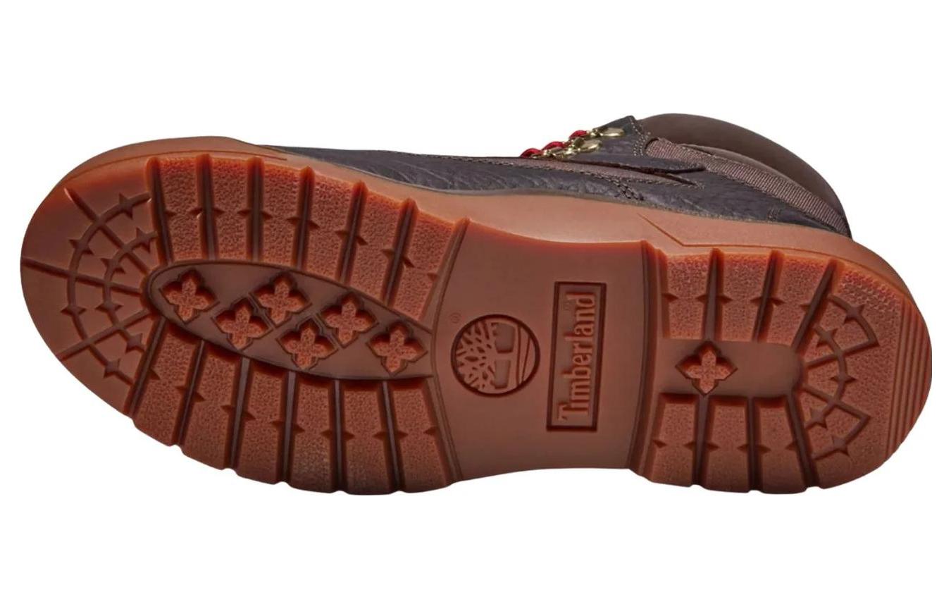 Shop ティンバーランド フィールドブーツ（ダークブラウン） TB0A2GK6