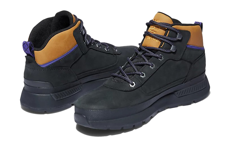 Shop Timberland Field Trekker Chukka 'Negro Amarillo' A2D7F015