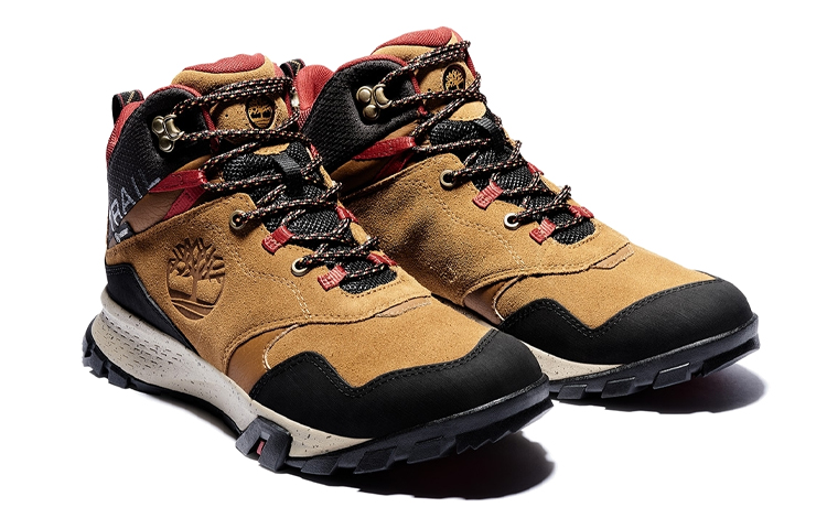 Shop Timberland Garrison Trail Low 'Wheat' Hombre Travesía Trigo A23DV