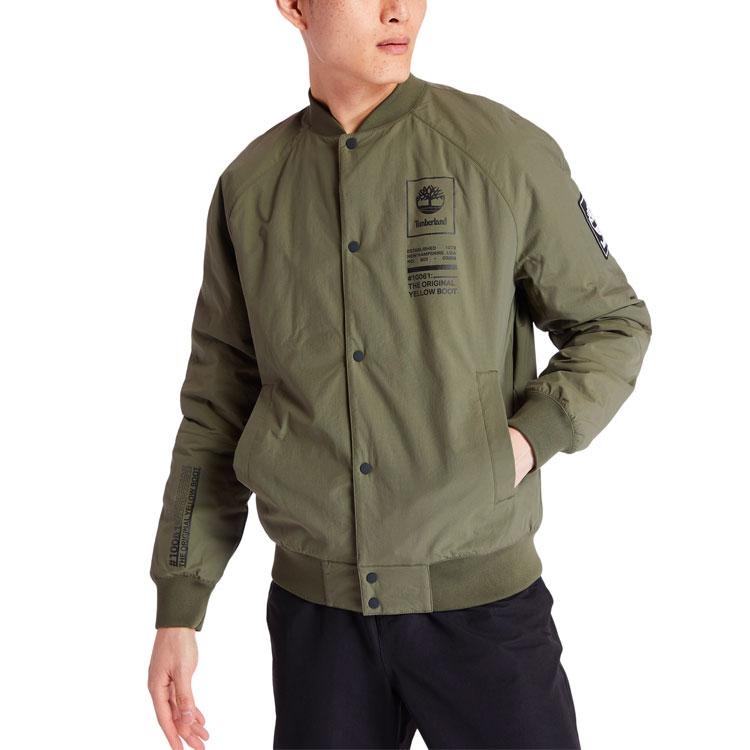 Lookbook Chaqueta Bomber Acolchada Casual Verde Timberland para Trabajo. A2CCU-A58