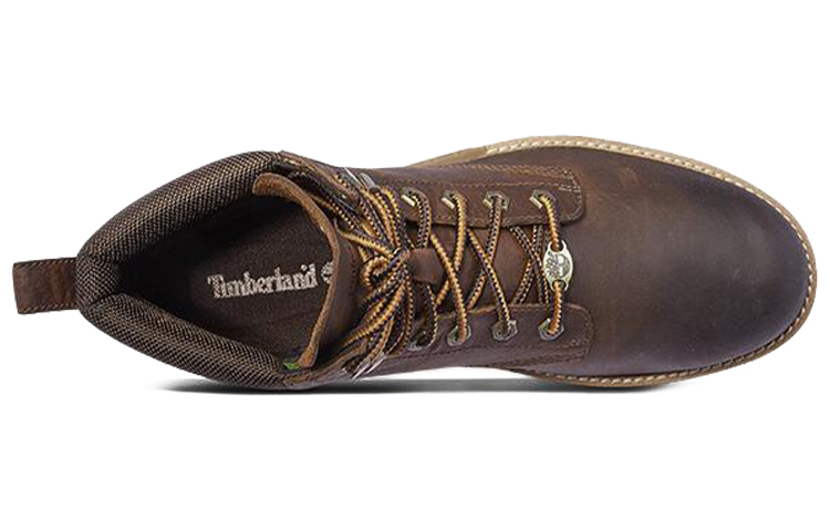 Shop Timberland 高帮休闲靴 '宽棕色' A2C4R
