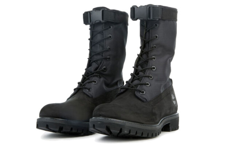 Lookbook But Timberland Kasut Kerja Santai Tinggi 'Hitam' untuk Aktiviti Luar TB0A1UBP