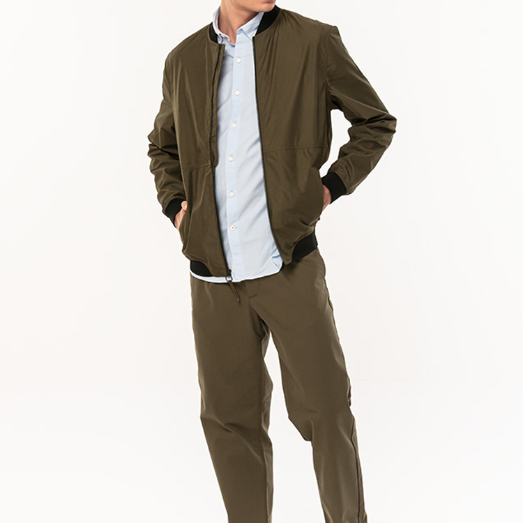 Shop Chaqueta Bomber Timberland Verde Militar de Moda para Exteriores A29S9A58