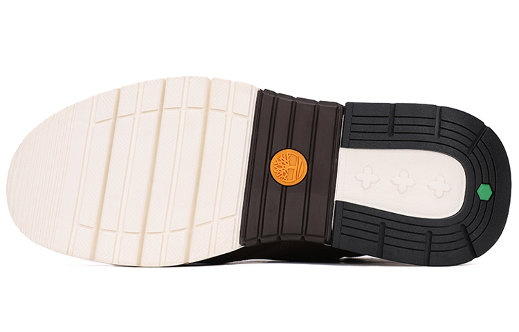 Shop ティンバーランド MTCR マウンテンブーツ (ダークブラウン) A21MJV13