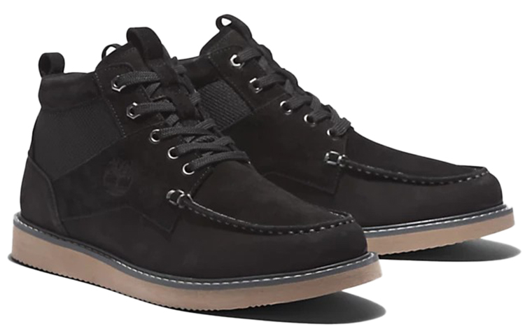 Shop Timberland Newmarket II Chukka 'Negro' A2AHX015