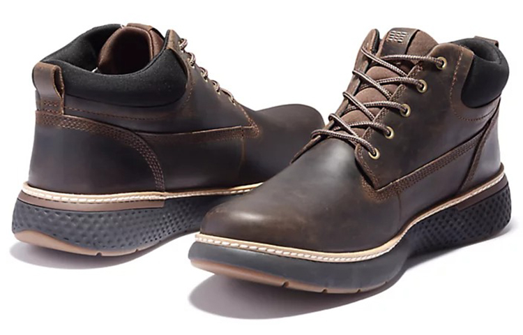 Shop Timberland Sepatu Pendek Outdoor 'Hitam Coklat' A1TQL931