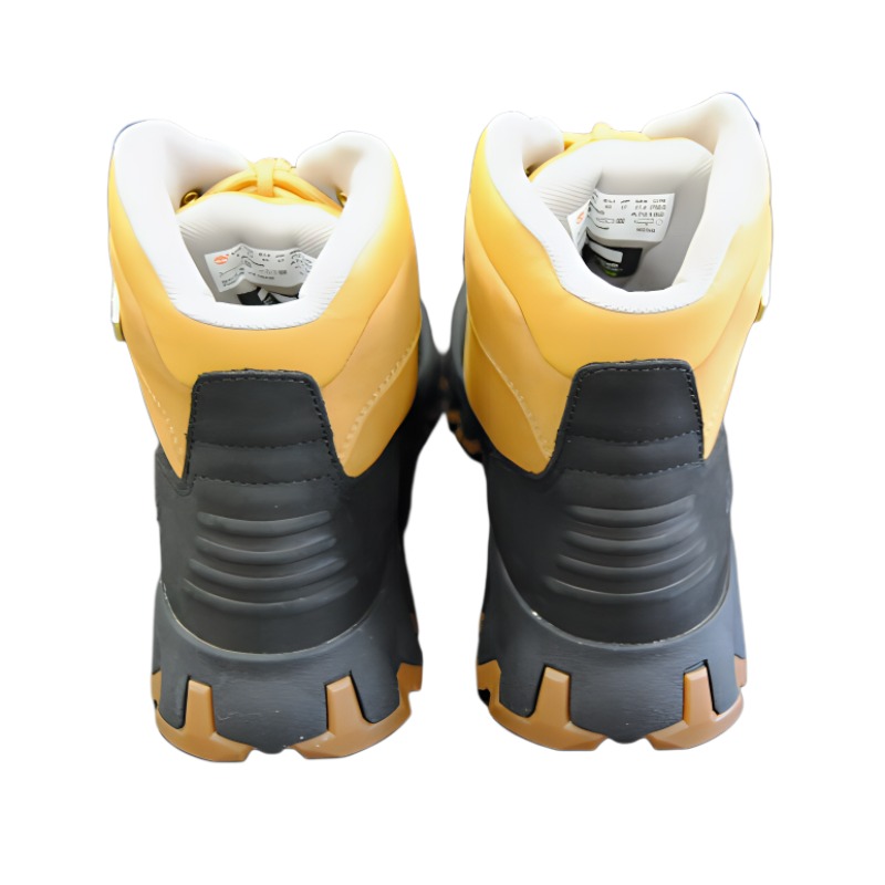 Shop Botas Cortas Outdoor Timberland Amarillo-Negro 'Cómodas y Transpirables'. TB0A5N88