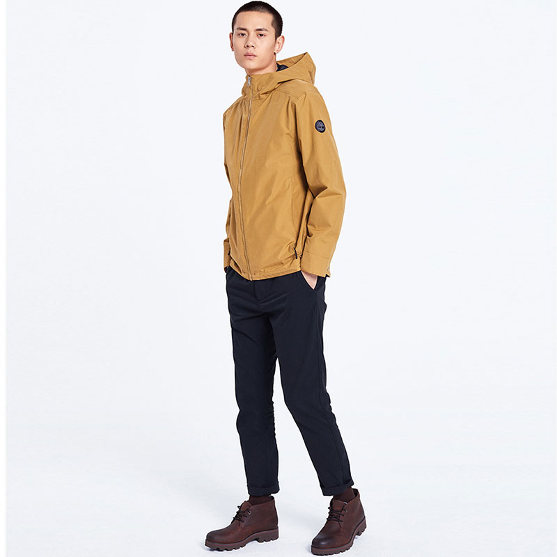 Lookbook Timberland 經典小麥色連帽外套 可收納款 A1ZQZ-P47