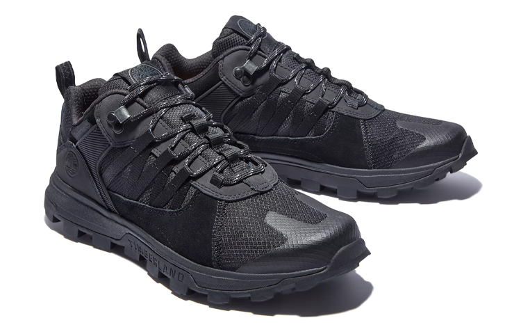 Shop Timberland Treeline STR 'Negro Casual' A2EUE015