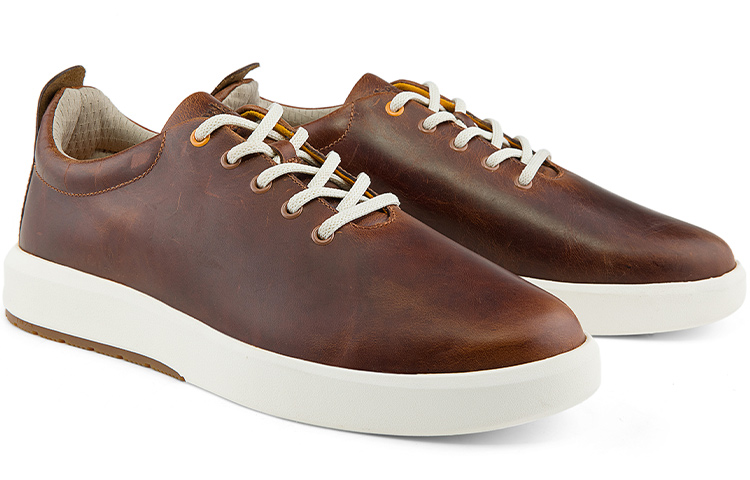 Shop Timberland添柏瀾 舒適透氣休閒板鞋 棕色
