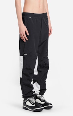 Timberland x Mastermind Reflective Skull Waterproof Joggers Men Black/White A28YN-N92 Sizing Timberland x Mastermind Reflective Skull Waterproof Joggers Men Black/White A28YN-N92