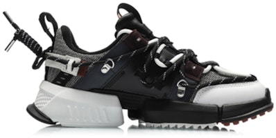 Li-Ning Titan Blossom x New York Fashion Week 'Hitam Kelabu' AGLQ183-2 Order Li-Ning Titan Blossom x New York Fashion Week 'Hitam Kelabu' AGLQ183-2