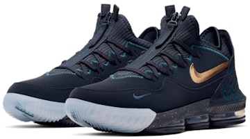 Titan x Nike LeBron 16 Low EP 'Agimat' Sepatu Sneaker Pria CJ9920-400 Lookbook Titan x Nike LeBron 16 Low EP 'Agimat' Sepatu Sneaker Pria CJ9920-400