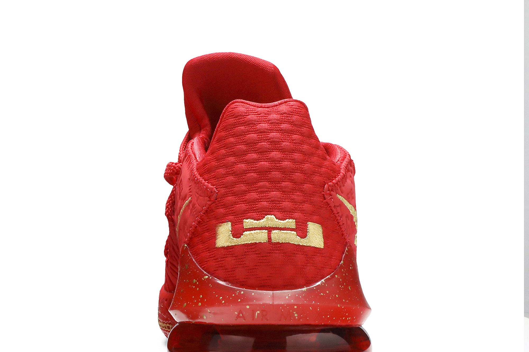 Sizing Titan x Nike LeBron 17 Low Con Scatola Speciale ''Agimat'' CD5008-600-SB