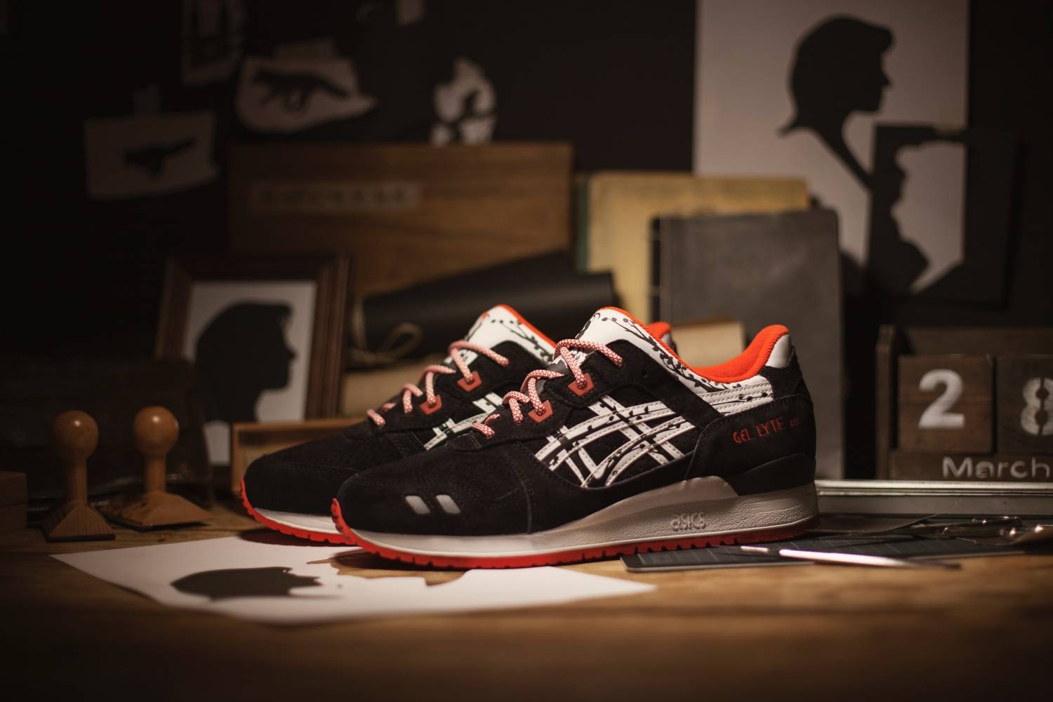 Shop Titolo 與 ASICS 合作推出 Gel Lyte 3 '剪紙' H50VK-9001