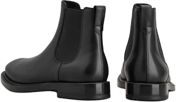 Shop 토즈 슬릭 블랙 레더 첼시 부츠 (Tod's Sleek Black Leather Chelsea Boots - shortened) XXM62C00P20OLWB999