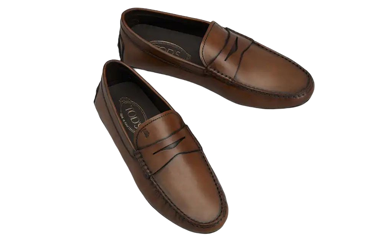 Lookbook TOD'S City Gommino 'Brown Emblem Leather Loafer' XXM42C00640D9CS801