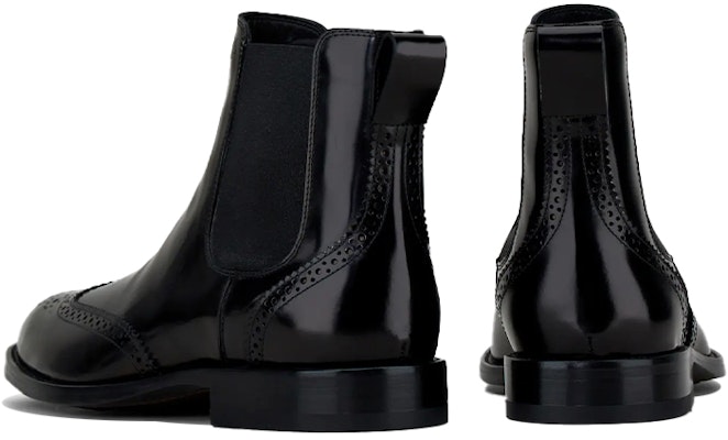 토즈 블랙 레더 첼시 부츠 (TODS Black Leather Chelsea Boots) XXM01E0EA20AKTB999 Lookbook 토즈 블랙 레더 첼시 부츠 (TODS Black Leather Chelsea Boots) XXM01E0EA20AKTB999