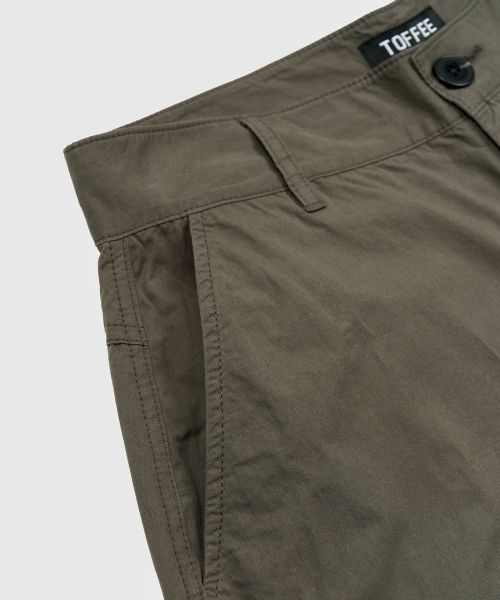 Shop TOFFEE Back Pocket Cargo Bermuda Shorts (Khaki Brown) T6S-BPCBPT50