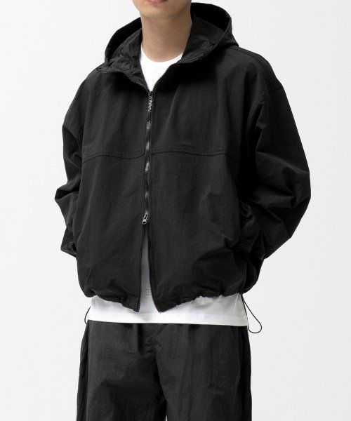 TOFFEE Lightweight Windbreaker Jacket (Black) TS3-LWJP405BK