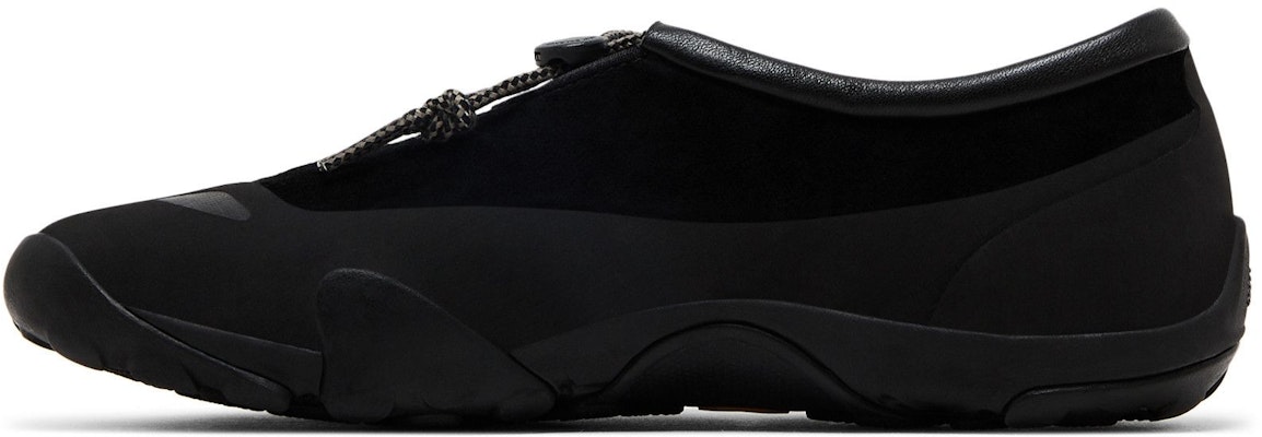 东京设计工作室 x New Balance MT10 '黑色码头边' MT10TDS Lookbook 东京设计工作室 x New Balance MT10 '黑色码头边' MT10TDS