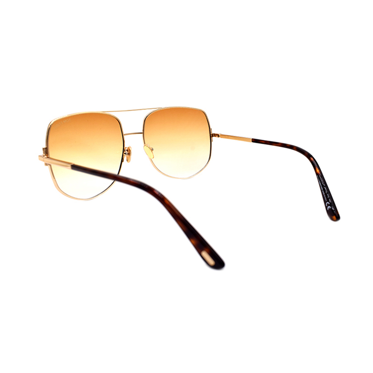 Shop Tom Ford TF 光榮系列飛行員金框男士墨鏡 TF783-28F