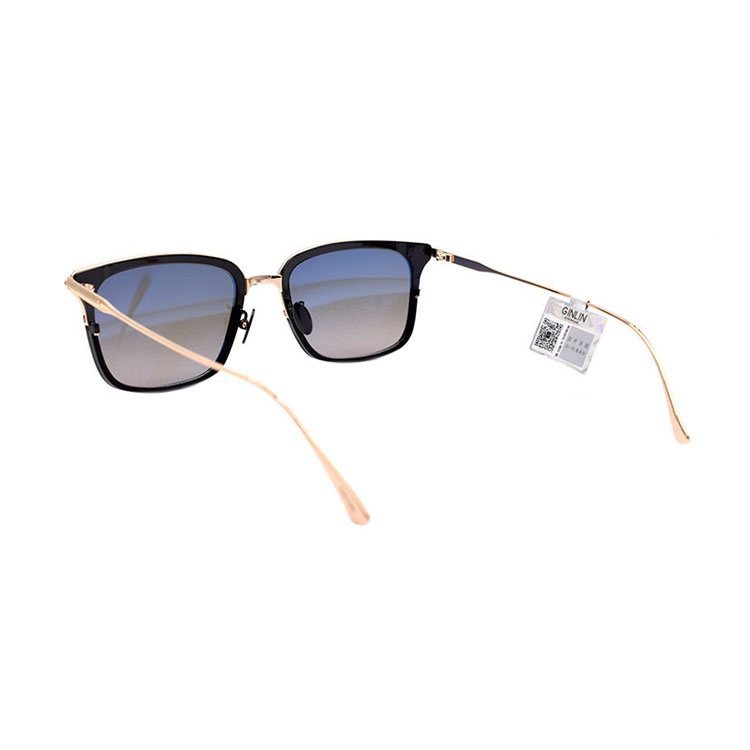 Tom Ford TF Lightweight Titanium Travel Sunglasses -  Rectangular Frame Trendy Design TF831-F 01K 圖 4