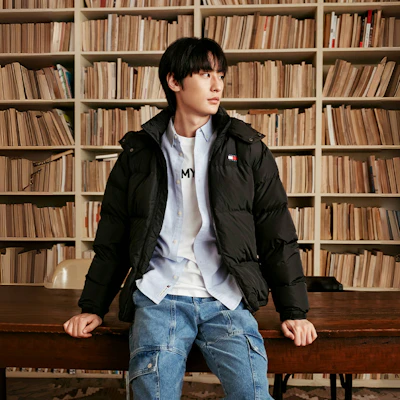 타미 힐피거 클래식 후드 루즈핏 다운 재킷 겨울용 따뜻한 코트 DM0DM19537 1