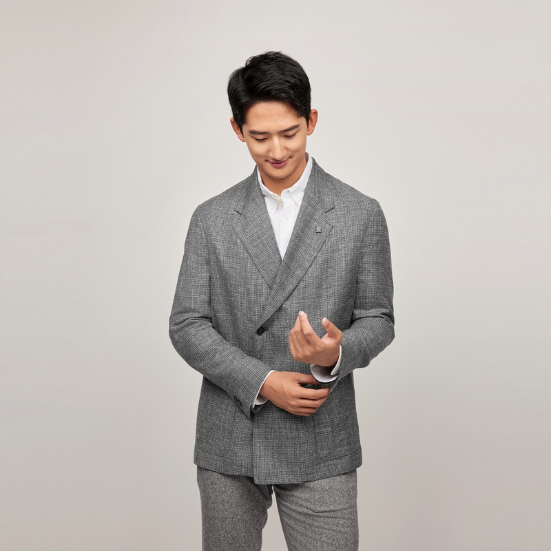 Shop 汤米希尔费格 灰色花卉双排扣丝绸西装 TQ001920