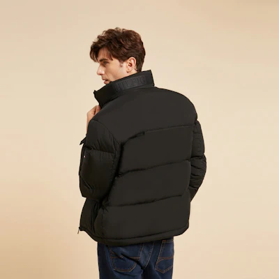 타미 힐피거 미니멀리스트 스탠드 칼라 다운 패딩 재킷 코트. XM0XM02541 Purchase 타미 힐피거 미니멀리스트 스탠드 칼라 다운 패딩 재킷 코트. XM0XM02541