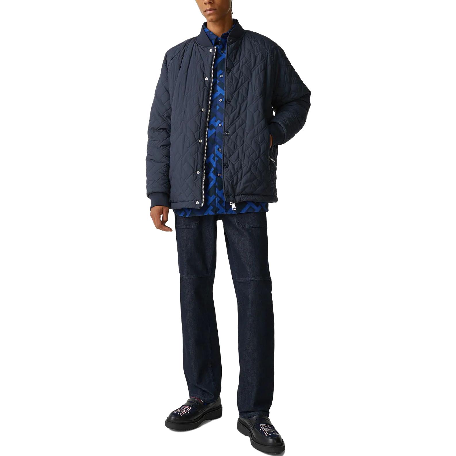 Lookbook 타미 힐피거 모노그램 퀼팅 봄버 재킷 네이비 블루 MW0MW27693-DW5