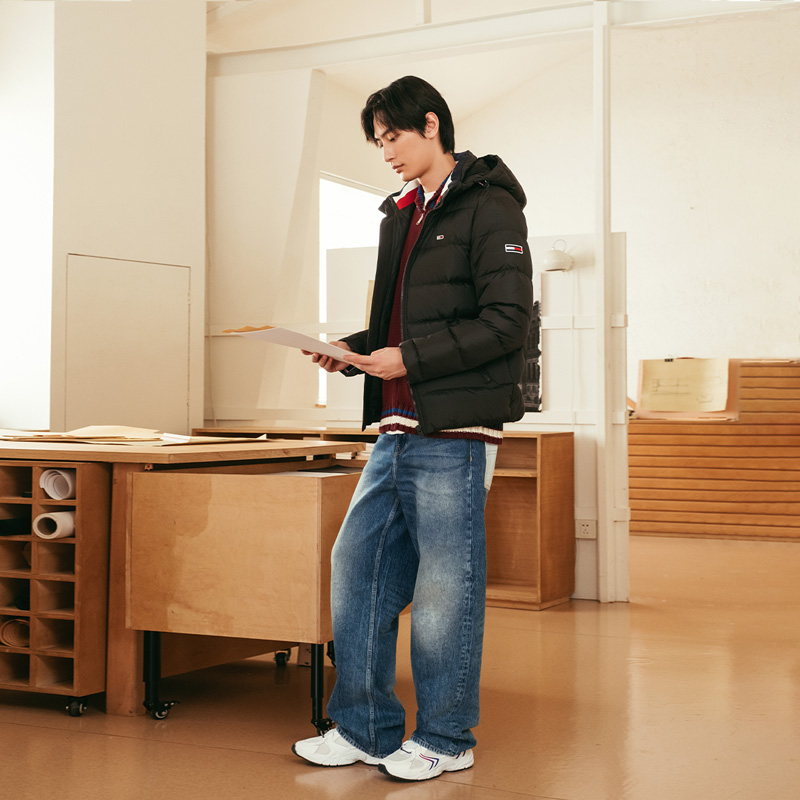 Sizing 汤米希尔费格 复古美式风格连帽羽绒夹克. XM0XM03222